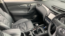 Nissan Qashqai 1.3 DiG-T N-Motion 5dr Petrol Hatchback